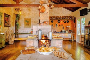 Petit déjeuner buffet compris tous les jours