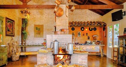 VELINN Pousada Pedras e Sonhos.