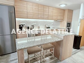 Fridge, microwave, oven, coffee/tea maker