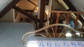 2 室のベッドルーム、アイロン / アイロン台、WiFi、ベッドシーツ