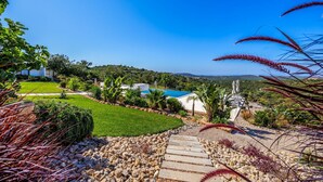 Property grounds - Casa Montinho - Nine Bedroom Villa, Sleeps 18 (Loule)