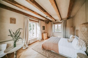 5 bedrooms, iron/ironing board, Internet, bed sheets - Farmhouse Istria - Five Bedroom Villa, Sleeps 10 (Kaldir)