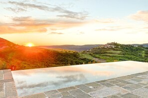 Pool - Farmhouse Istria - Five Bedroom Villa, Sleeps 10 (Kaldir)