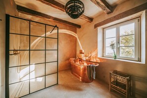 Hair dryer, towels - Farmhouse Istria - Five Bedroom Villa, Sleeps 10 (Kaldir)