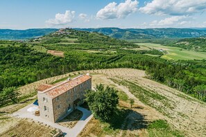 Exterior - Farmhouse Istria - Five Bedroom Villa, Sleeps 10 (Kaldir)