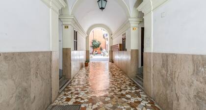 Velcro Apartment - Trois Chambres Villa, Couchages 7