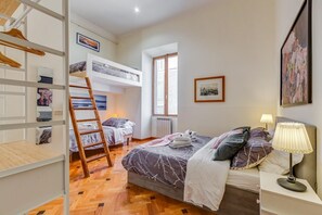 2 bedrooms, iron/ironing board, Internet, bed sheets