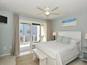 4 bedrooms, iron/ironing board, free WiFi