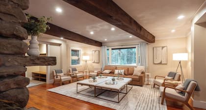 Vanderkamp NY – Grace Manor Luxe 9 Bedroom Lakeview Retreat Lodge on 850 Acres
