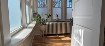 Charming & Relaxing Two Bedroom Upper Apartment in the Heart of Fredonia