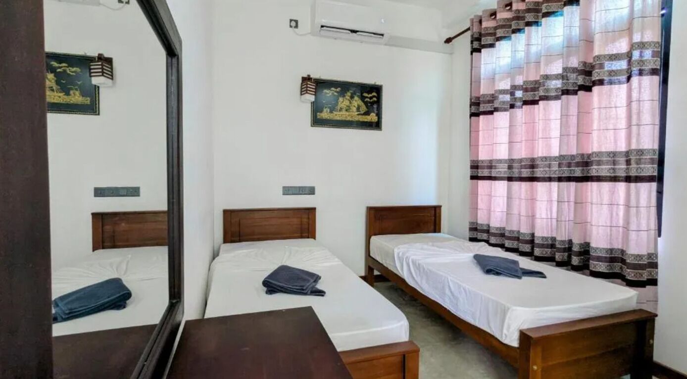 1 chambre, bureau, fer et planche à repasser, Wi-Fi