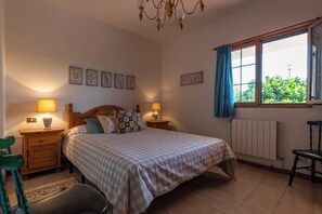 3 chambres, espace de travail pour ordinateur portable