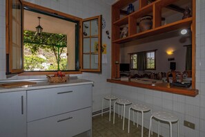 House | Private kitchen