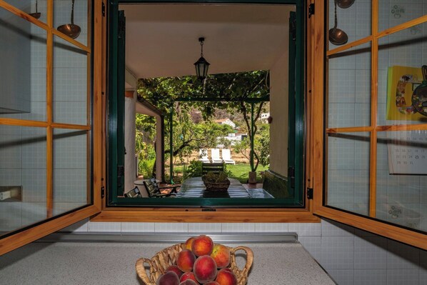 House | Interior detail - Villa in La Lechuza With Mountain Views (Vega de San Mateo)