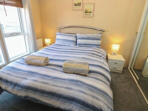 2 bedrooms, individually decorated, individually furnished, free WiFi - Plot 6 (Carlisle)