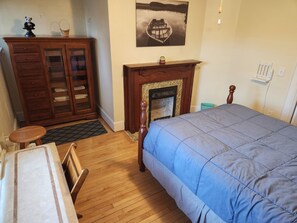 4 Schlafzimmer, Bügeleisen/Bügelbrett, WLAN, Bettwäsche