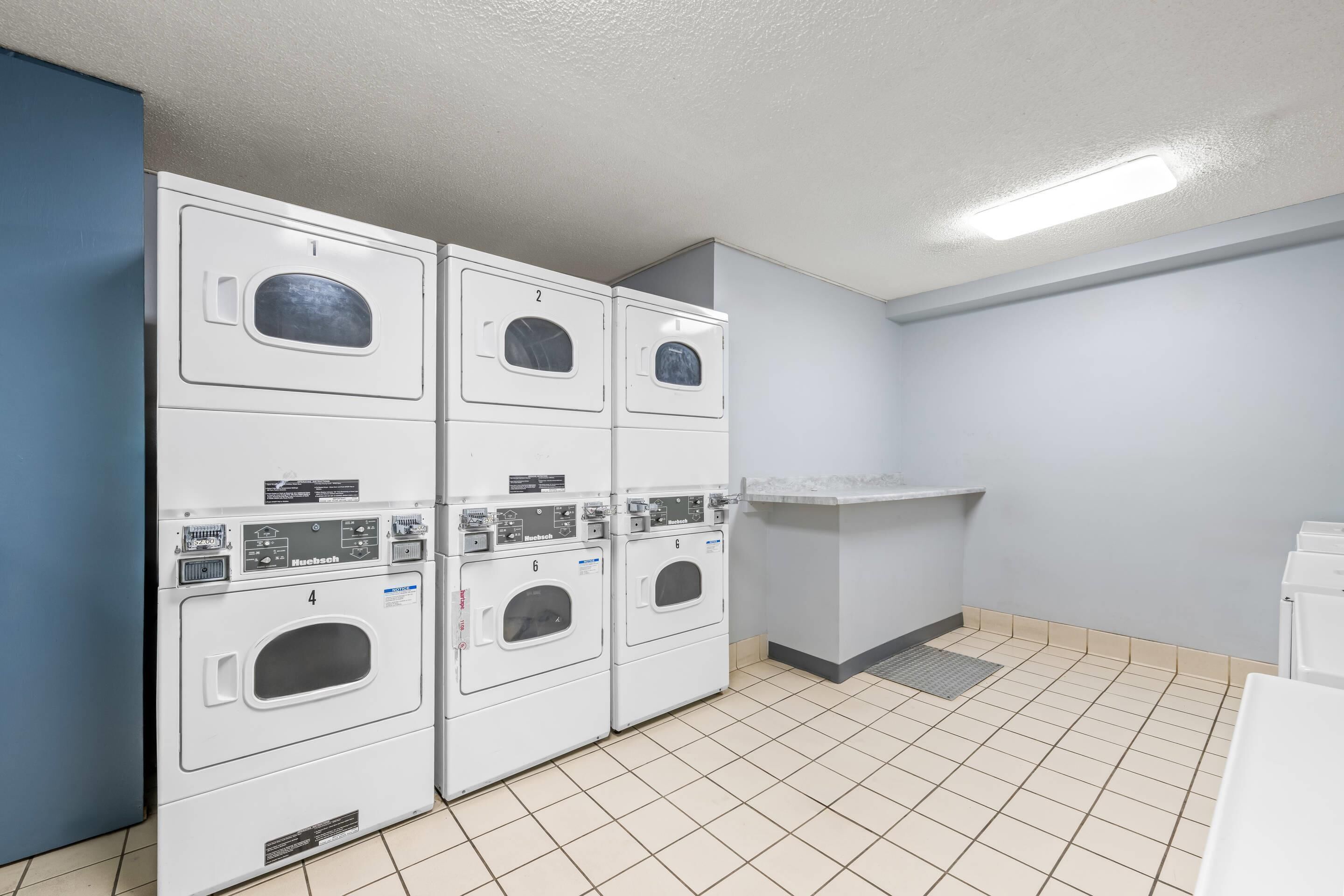 Photo - Suburban Studios Charlotte - Ballantyne