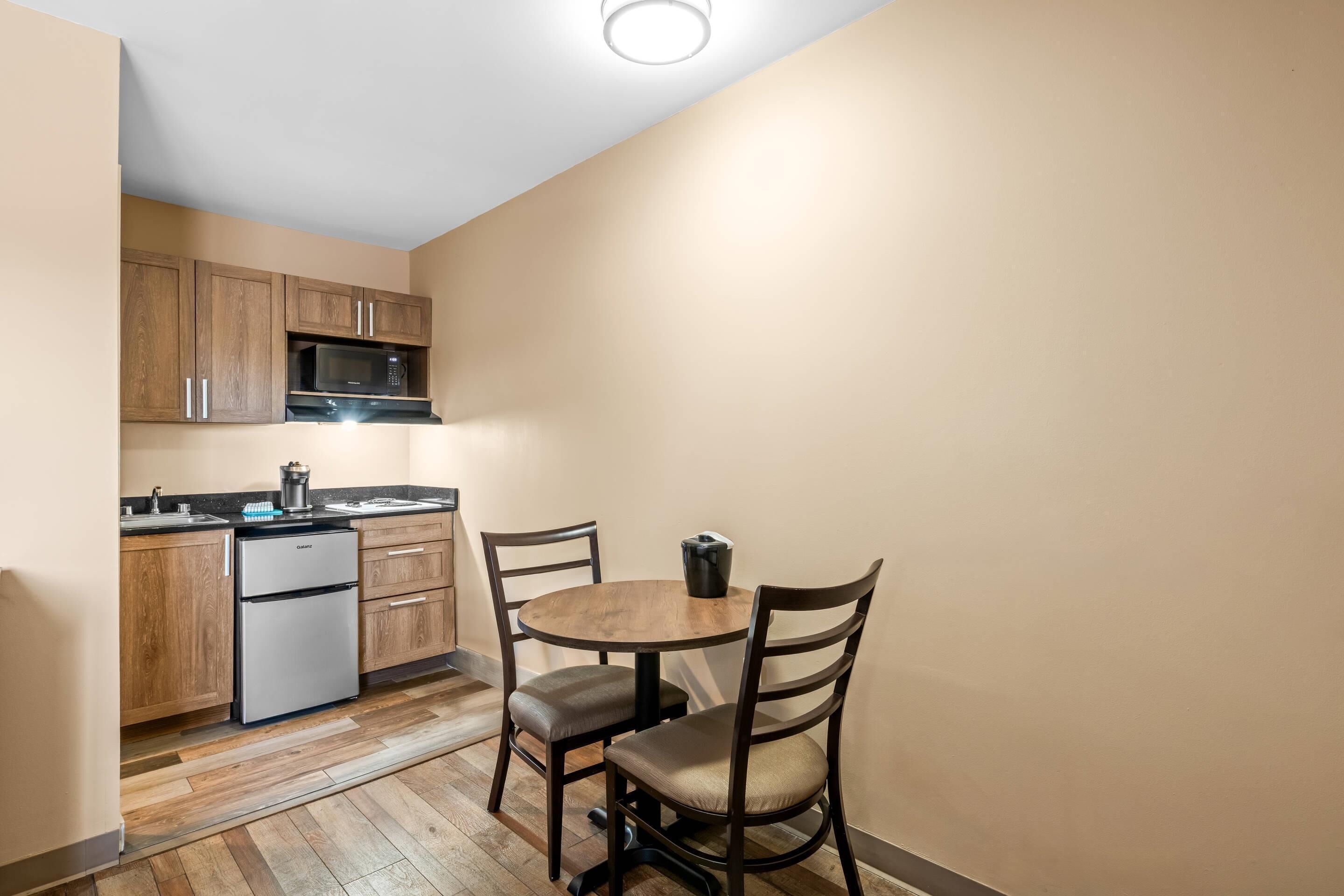 Photo - Suburban Studios Charlotte - Ballantyne