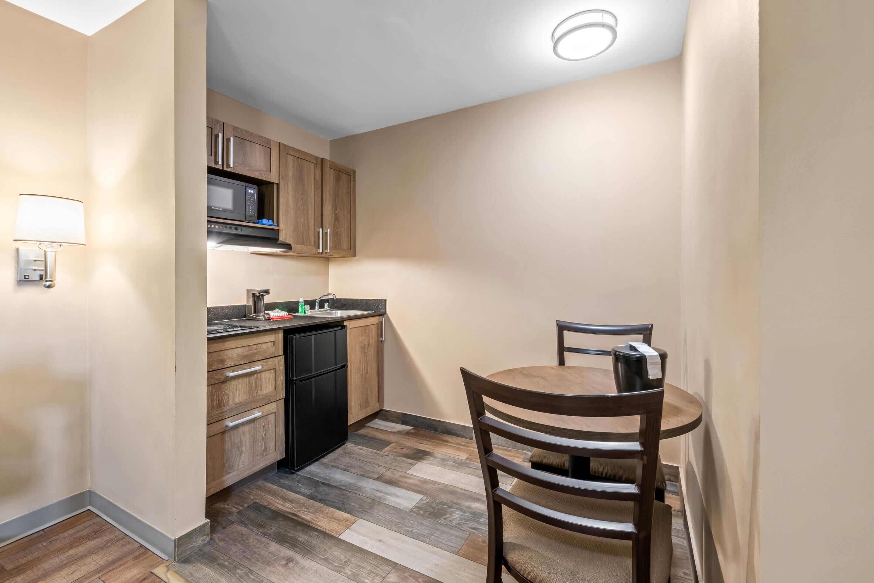 Photo - Suburban Studios Charlotte - Ballantyne