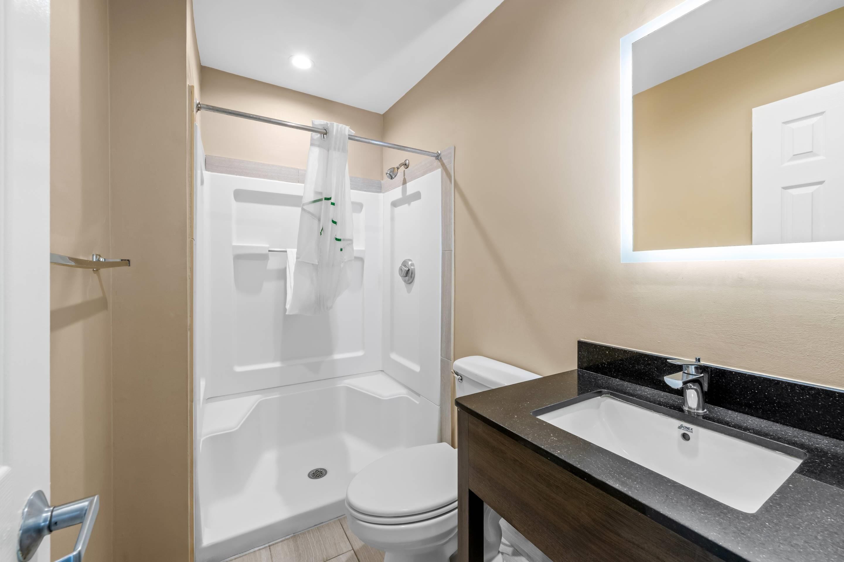 Photo - Suburban Studios Charlotte - Ballantyne