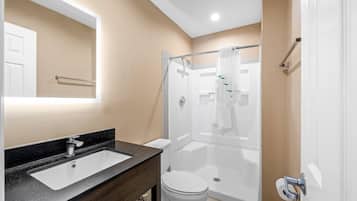Suite, 2 camas Queen size, para no fumadores | Tabla de planchar con plancha, cunas gratuitas y camas extra