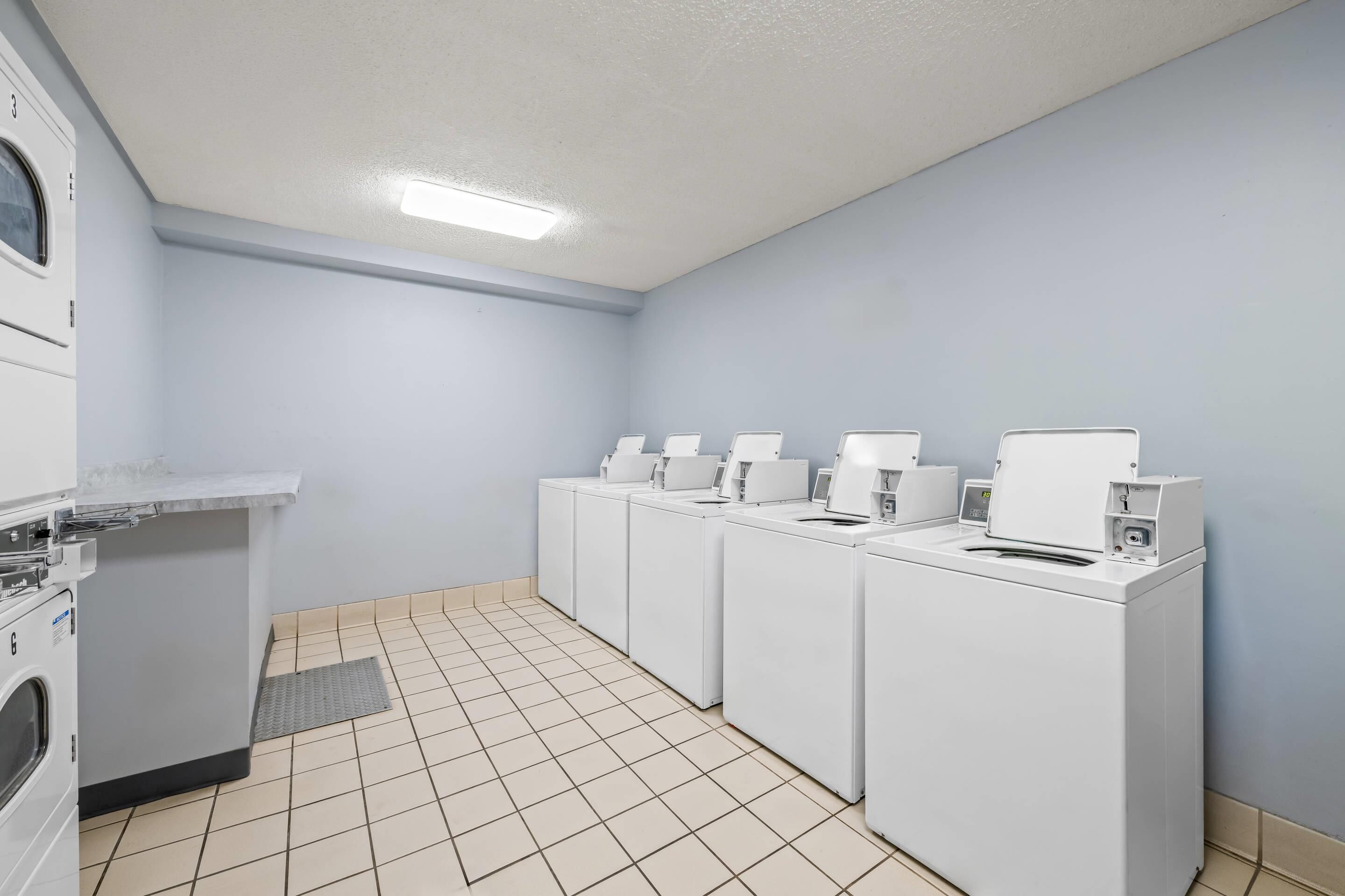 Photo - Suburban Studios Charlotte - Ballantyne