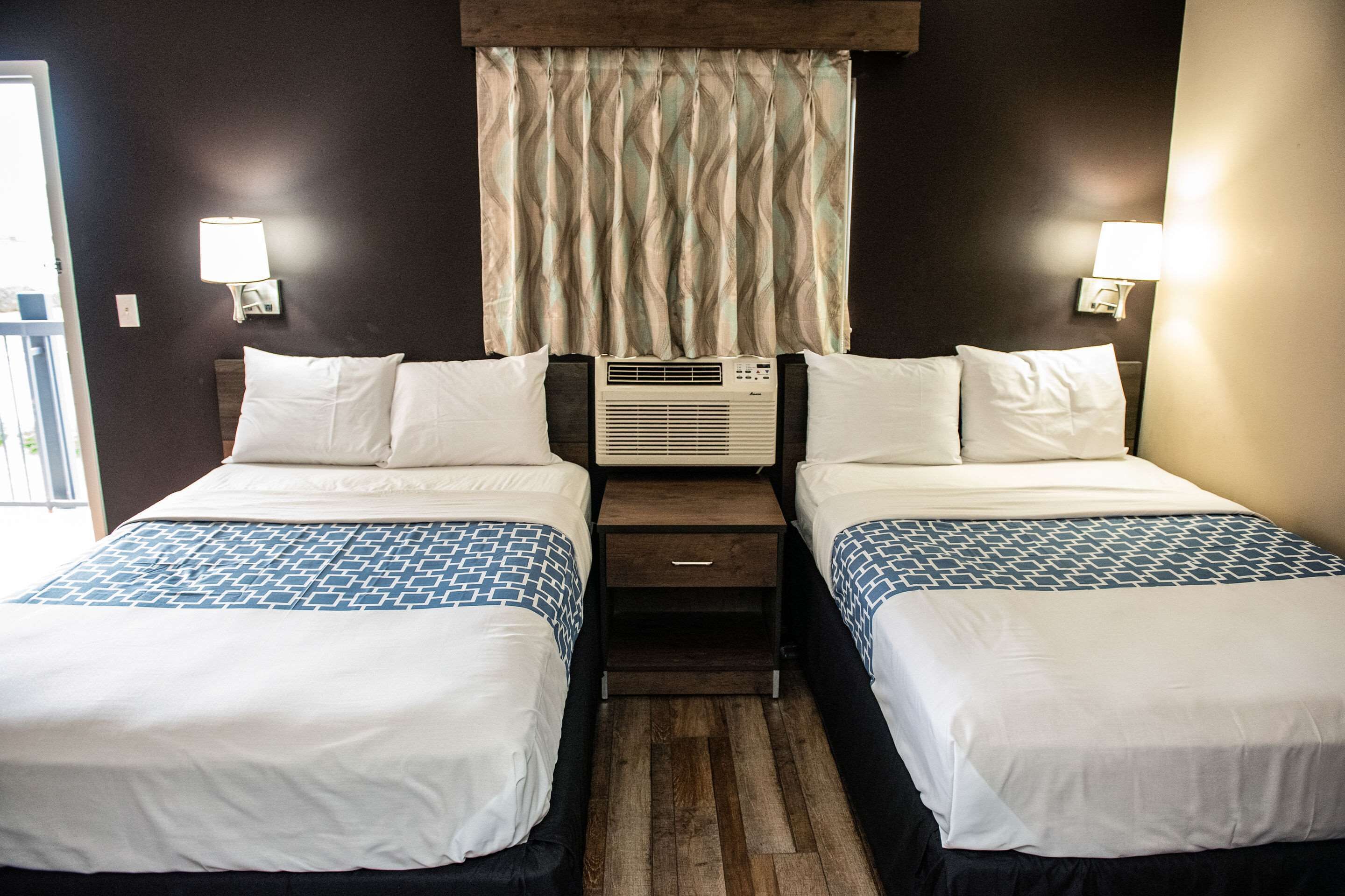 Ferro/asse da stiro, culle/letti per bambini (gratuiti)