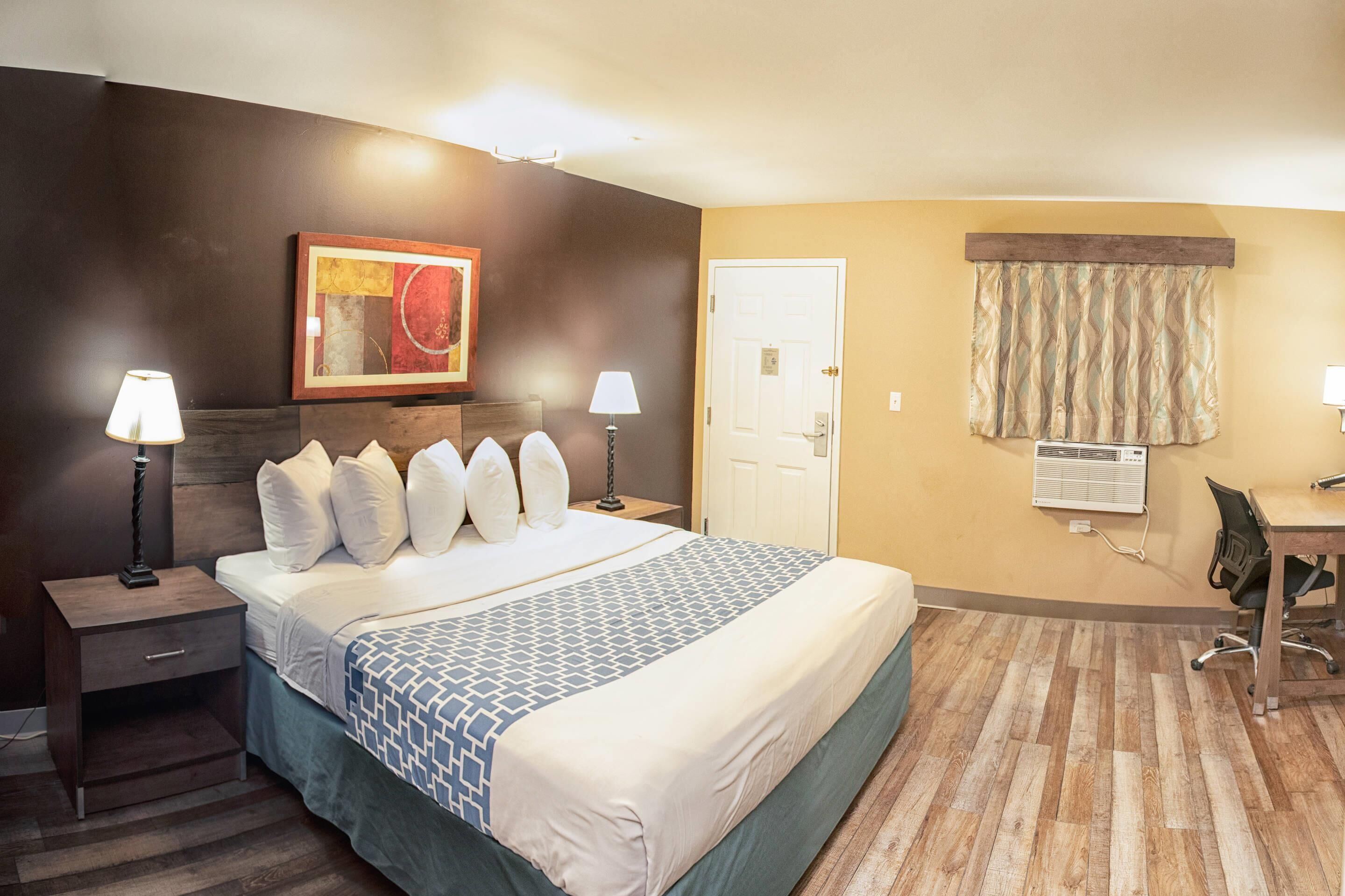 Fer et planche à repasser, lits bébé (gratuits)