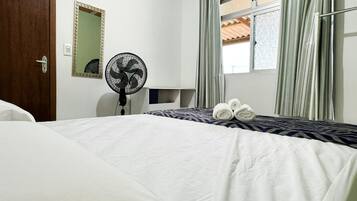 2 quartos, Wi-Fi de cortesia, roupa de cama