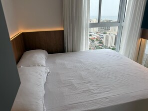 2 عدّة غرف نوم ومكواة/لوح كي وواي فاي مجانًا وملاءات أسرّة