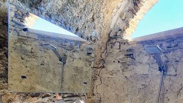 Douche, articles de toilette écologiques, sÚche-cheveux