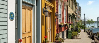 Historic 2 bedroom central down town location near waterfront - #3