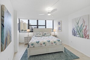 公寓客房, 多張床 (Beachfront condo with pool, tennis an) | 2 間臥室