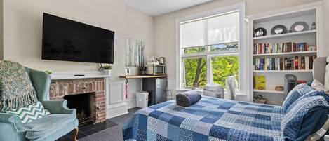 1 غرفة نوم ومكواة/لوح كي وواي فاي وملاءات أسرّة