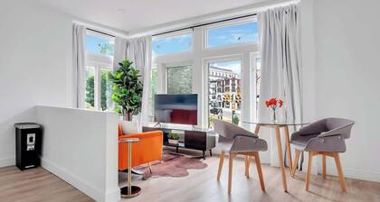 Urban Nest #3 | City Loft Walkable to Downtown