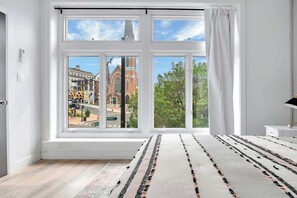 1 bedroom, iron/ironing board, WiFi, bed sheets - Urban Nest #3 | City Loft Walkable to Downtown (Schenectady)