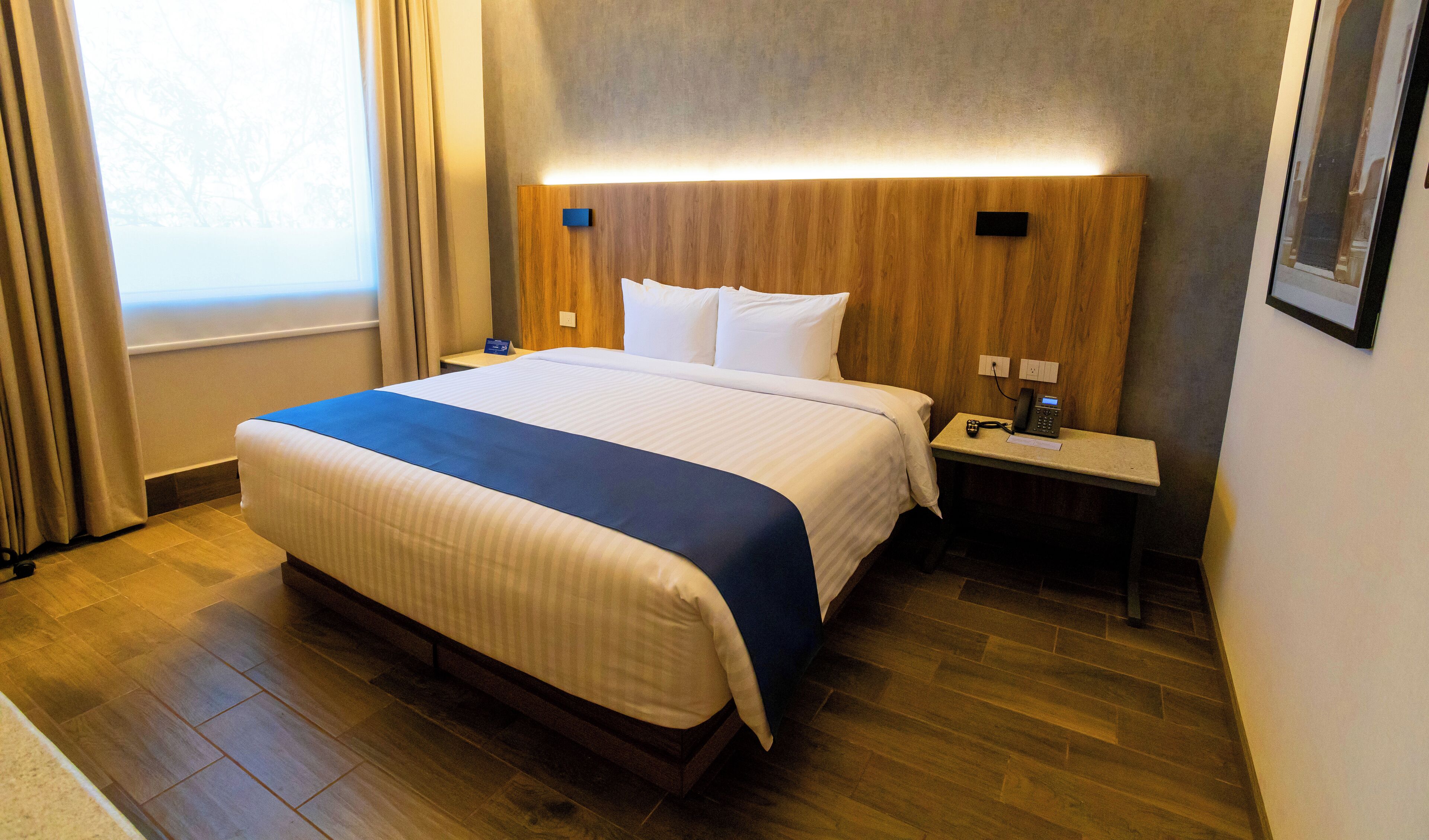 Rom – basic, byutsikt | Italienske Frette-laken, sengetøy av topp kvalitet og dundyner