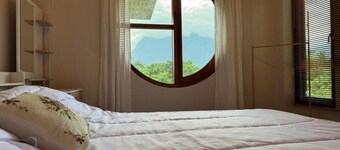 Enchanting 3-bedroom house with AC in Chiang Dao