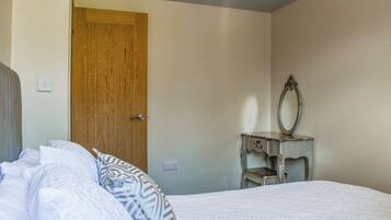 3 Schlafzimmer, kostenloses WLAN, Bettwäsche