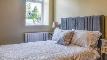 3 bedrooms, free WiFi, bed sheets