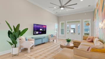 Smart TV, table tennis