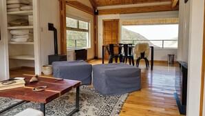 Cabin | Living area - Odella Casas de Montaña Vallecitos (Potrerillos)