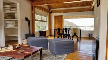 Cabin | Living area