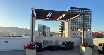 Elegant & Charming 2BR/2BA Apartment