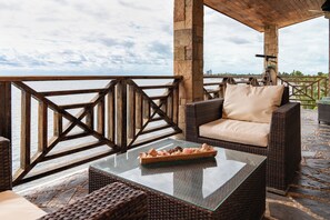 Terrace/patio - Oceans 23 (San Pedro)