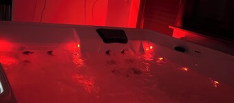 Vacation apartment with whirlpool and sauna