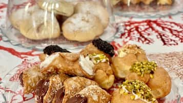 Tägliches inbegriffenes einheimisches Frühstück