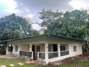 Exterior - Mi Casita del Bosque - El Higo Ideal lodging to disconnect. (Cochea)