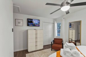 House, 2 Bedrooms, Patio, Garden View | Room amenity - Day Dreamer Minutes to Stadium With Fire pit and Parking (Tuscaloosa)