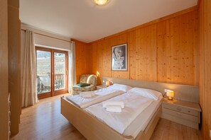 1 camera, Wi-Fi gratuito, lenzuola